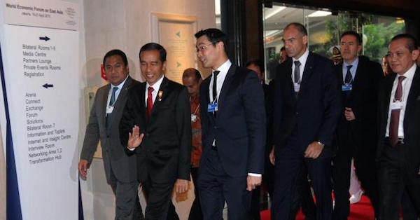 Chairman of SGU Board of Patronage Assisted President of Indonesia at World Economic Forum