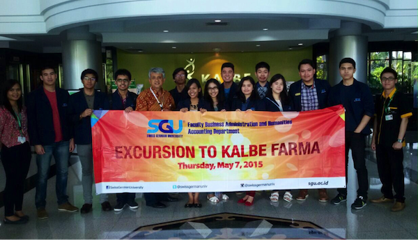 Company Visit to Kalbe Farma by Accounting Students