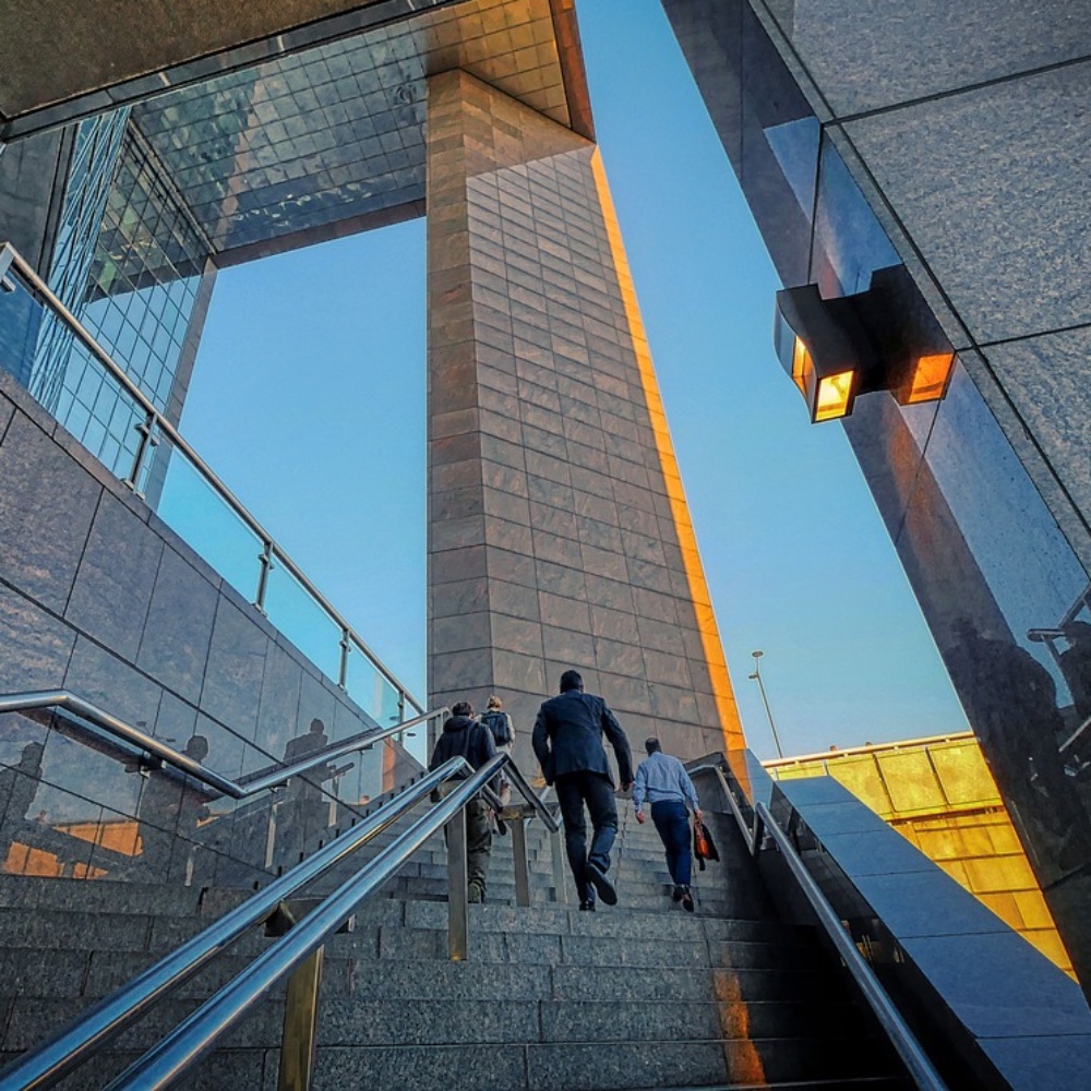 stairs-6133971_1280 (1)
